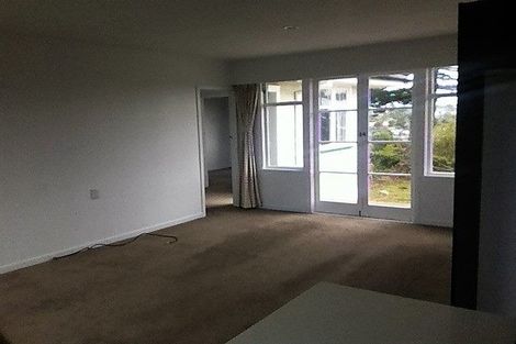 Photo of property in 90 Knights Road, Rothesay Bay, Auckland, 0630