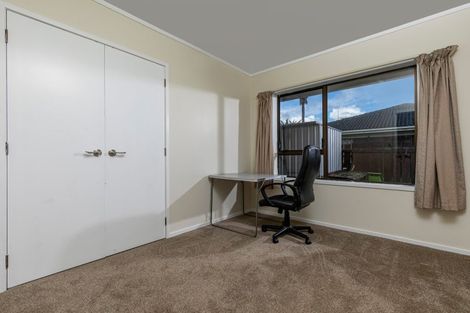 Photo of property in 4/66 Rathgar Road, Henderson, Auckland, 0610