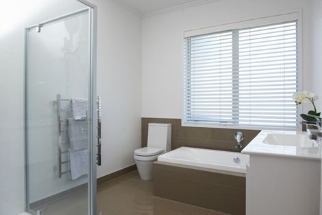 Photo of property in 3 Cooperage Avenue, Kumeu, 0810