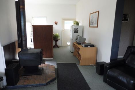 Photo of property in 4 Richard Street, Winchester, 7985