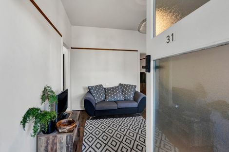 Photo of property in Devonport Apartments, 31/127 Saint Aubyn Street, New Plymouth, 4310
