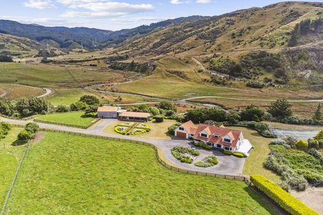 Photo of property in 156 Akatarawa Road, Reikorangi, Waikanae, 5391