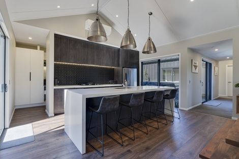 Photo of property in 11 Jacks Point Rise, Jacks Point, Queenstown, 9371