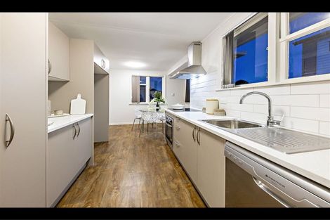 Photo of property in 46 Arimu Road, Papakura, 2110