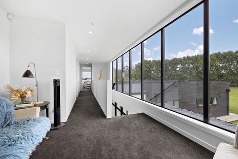 Photo of property in 160 Batty Road, Kingseat, Papakura, 2580