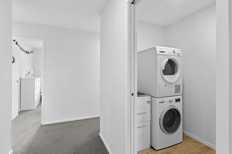 Photo of property in 369 Carrington Street, Upper Vogeltown, New Plymouth, 4310