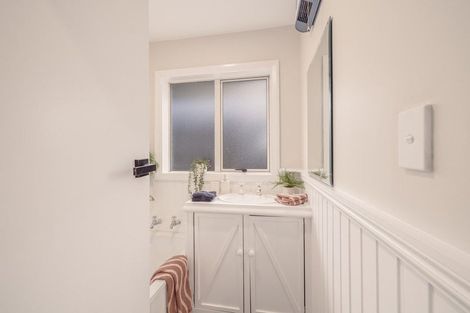 Photo of property in 429 Hills Road, Mairehau, Christchurch, 8052