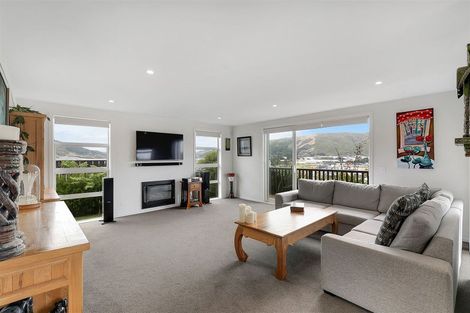 Photo of property in 112 John Burke Drive, Aotea, Porirua, 5024