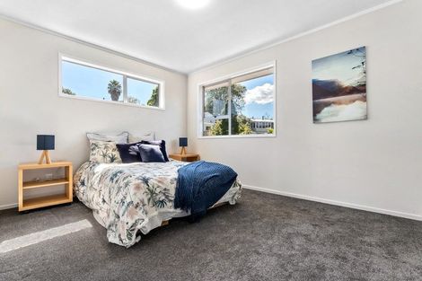 Photo of property in 19 Ribblesdale Road, Henderson, Auckland, 0612