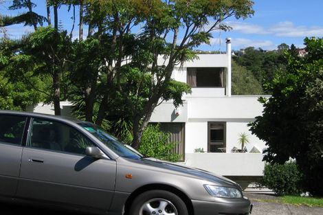 Photo of property in 4 Peter Terrace, Castor Bay, Auckland, 0620