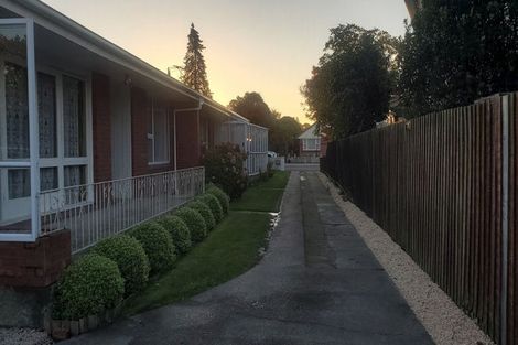 Photo of property in 2/82 Grahams Road, Burnside, Christchurch, 8041