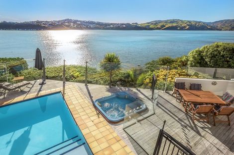 Photo of property in 15a Seaview Road, Paremata, Porirua, 5024
