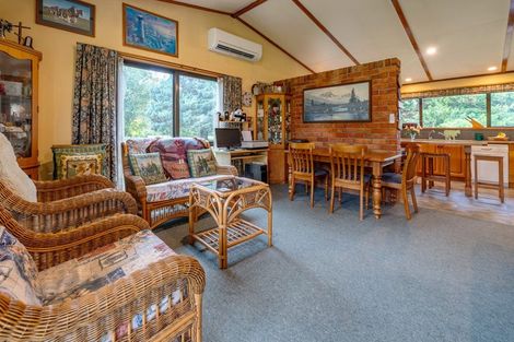 Photo of property in 15 Burdon Road, Woodbury, Geraldine, 7991