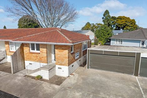 Photo of property in 2/82 Huia Road, Papatoetoe, Auckland, 2025