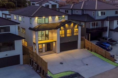 Photo of property in 4 Glann Lane, Flat Bush, Auckland, 2019