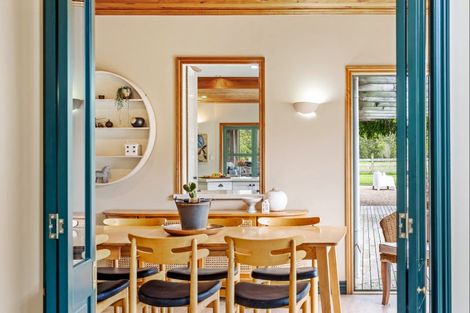 Photo of property in 28 Kaipara Flats Road, Dome Forest, Warkworth, 0981