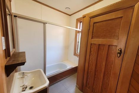 Photo of property in 210 Powderham Street, New Plymouth, 4310