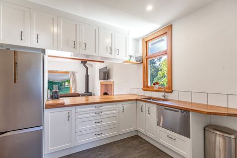 Photo of property in 1541 Dovedale Road, Thorpe, Wakefield, 7096