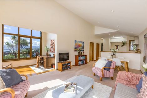 Photo of property in 12 Thorby Street, Northland, Wellington, 6012