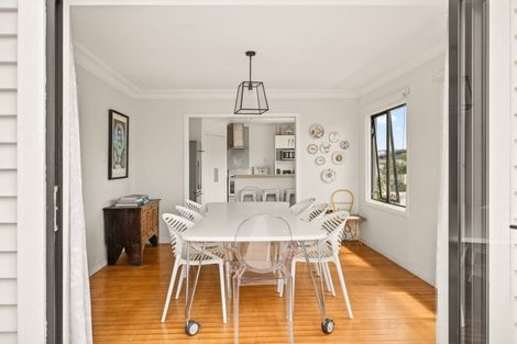 Photo of property in 4 Oceanbeach Road, Mount Maunganui, 3116