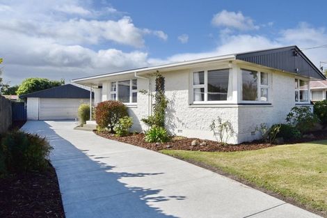 Photo of property in 32 Banbury Street, Burnside, Christchurch, 8053