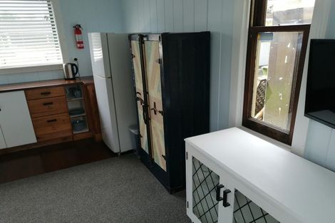 Photo of property in 27 Lowther Place, Taradale, Napier, 4112