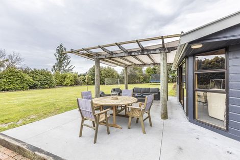 Photo of property in 81 Almadale Road, Cheltenham, Feilding, 4777