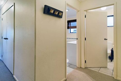 Photo of property in 62a Hutchinson Avenue, New Lynn, Auckland, 0600