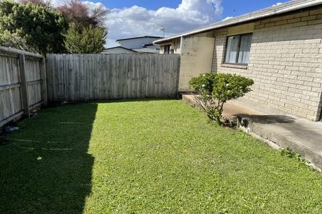 Photo of property in 3/30 Islington Avenue, New Lynn, Auckland, 0600