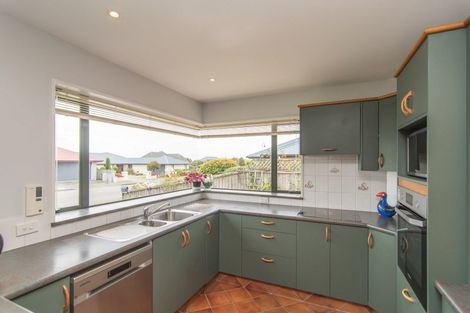Photo of property in 16 Alpine Close, Marchwiel, Timaru, 7910