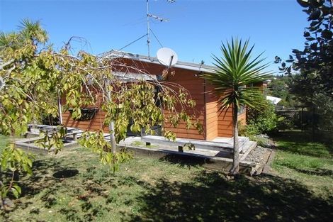 Photo of property in 2/17 Glamorgan Drive, Torbay, Auckland, 0630