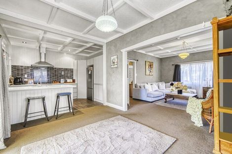 Photo of property in 190 Great South Road, Huntly, 3700