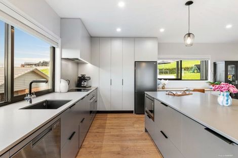 Photo of property in 14 Fisk Road, Pukekohe, 2120