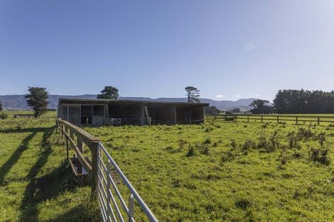 Photo of property in 268 Smith Road, Dannevirke, 4978