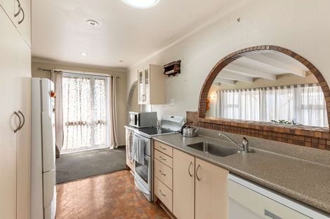 Photo of property in 38 Manuka Street, Castlecliff, Whanganui, 4501