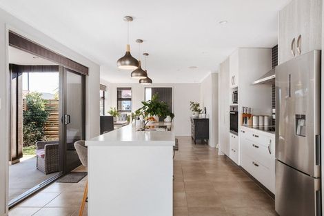 Photo of property in 63 Bert Wall Drive, Omokoroa, 3114