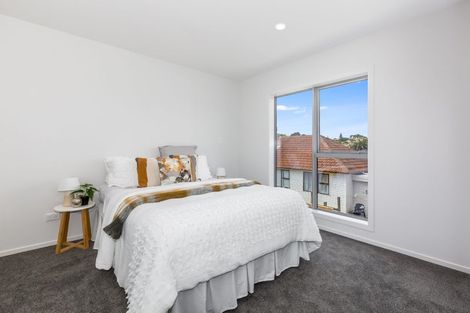 Photo of property in 2/12 Mana Avenue, Titahi Bay, Porirua, 5022