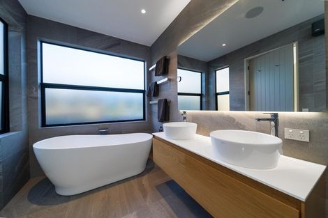 Photo of property in 3 Guernsey Lane, Jacks Point, Queenstown, 9371