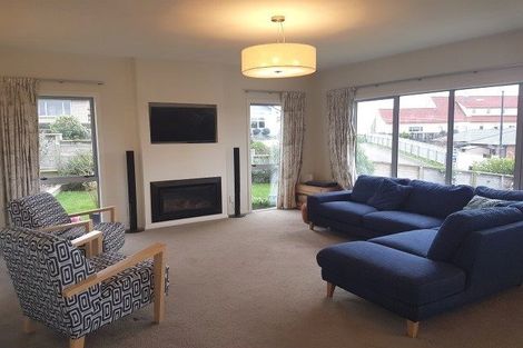Photo of property in 9 Kahurangi Heights, Aotea, Porirua, 5024