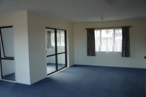 Photo of property in 73 Frobisher Street, Island Bay, Wellington, 6023