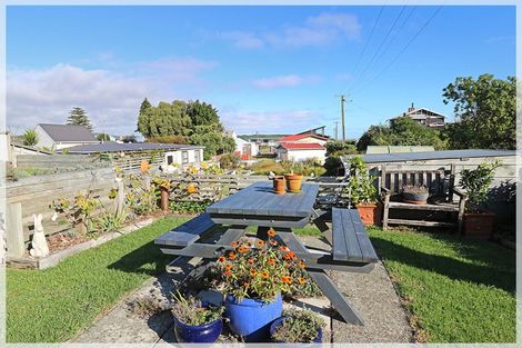 Photo of property in 116 Seabury Avenue, Foxton Beach, Foxton, 4815