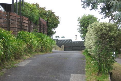 Photo of property in 38 Telstar Place, Beach Haven, Auckland, 0626