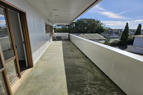 Photo of property in 45 Archers Road, Hillcrest, Auckland, 0629