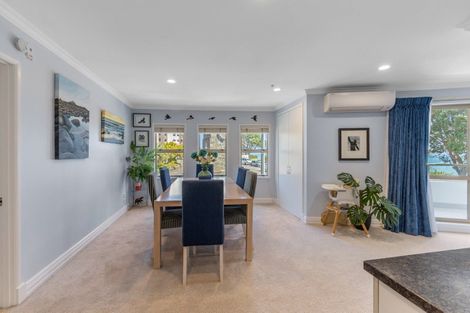 Photo of property in 1c Queen Street, New Plymouth, 4310