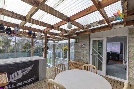 Photo of property in 54 Holland Street, Wainuiomata, Lower Hutt, 5014