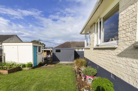 Photo of property in 20 Ash Street, Holmes Hill, Oamaru, 9401