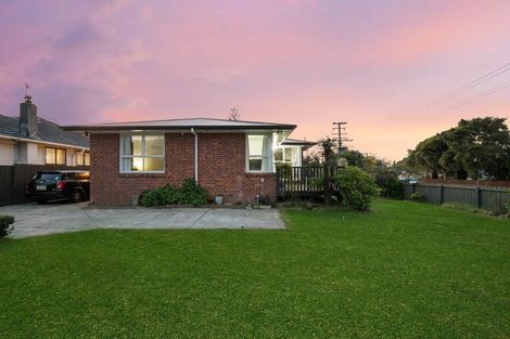 Photo of property in 2 Nogat Avenue, Papatoetoe, Auckland, 2025