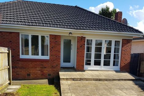 Photo of property in 97a Cook Street, Cockle Bay, Auckland, 2014