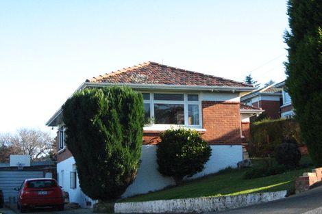 Photo of property in 17 Ascog Road, Ravensbourne, Dunedin, 9022