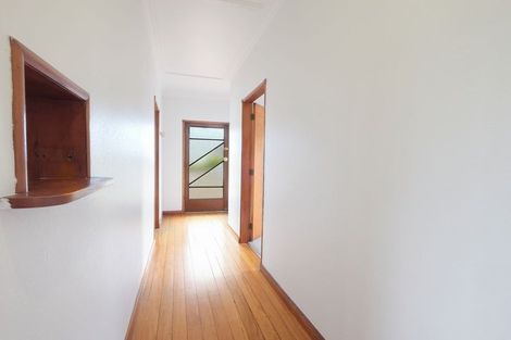 Photo of property in 125 Brooklands Road, Brooklands, New Plymouth, 4310